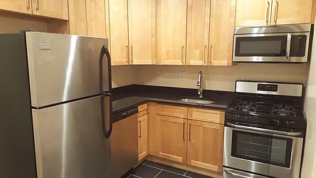 Rented by Realty Queens LLC