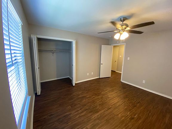 3rd image of 3059 Olympia Dr #3059