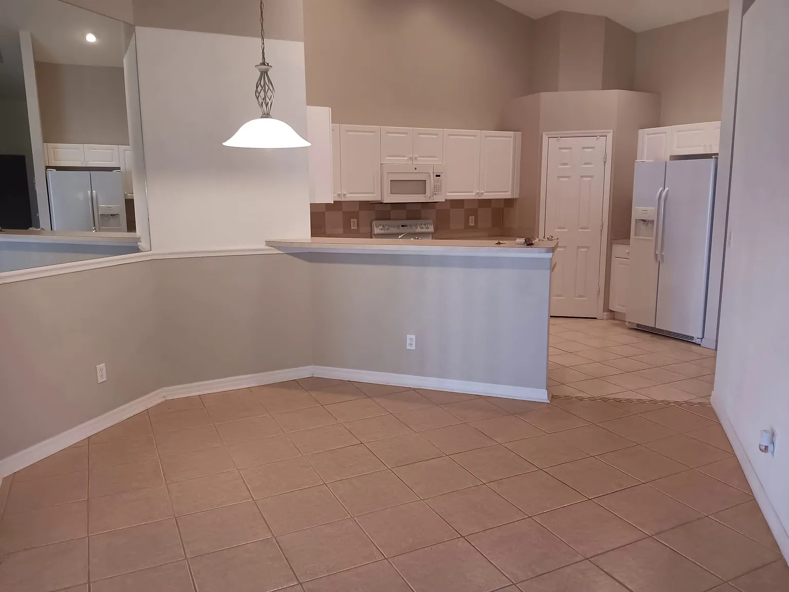 3 bed, 1488 sqft, $1,950 — Photo 2