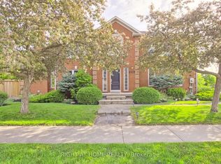 2279 Grand Ravine Dr, Oakville, ON L6H 6A9