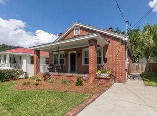 906 W Ashley Ave, Folly Beach, SC 29439