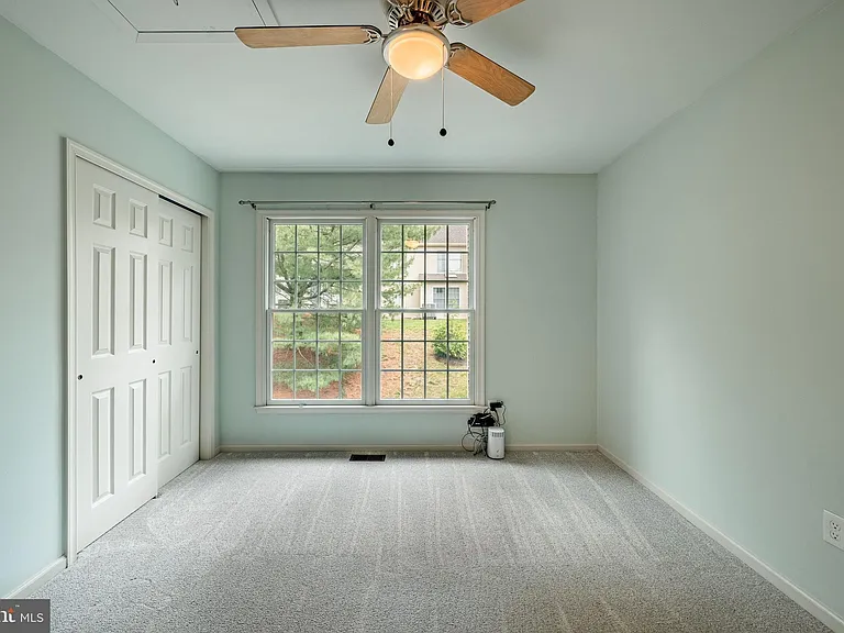 9 Oak Leaf Ln — Photo 24