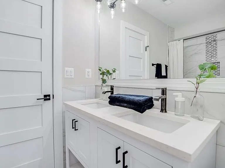 1144 Owen Pl NE #3 — Photo 3