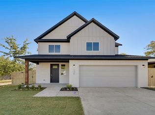 1328 E Maddox Ave, Fort Worth, TX 76104