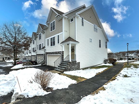 5th image of 182 Remy Court #182