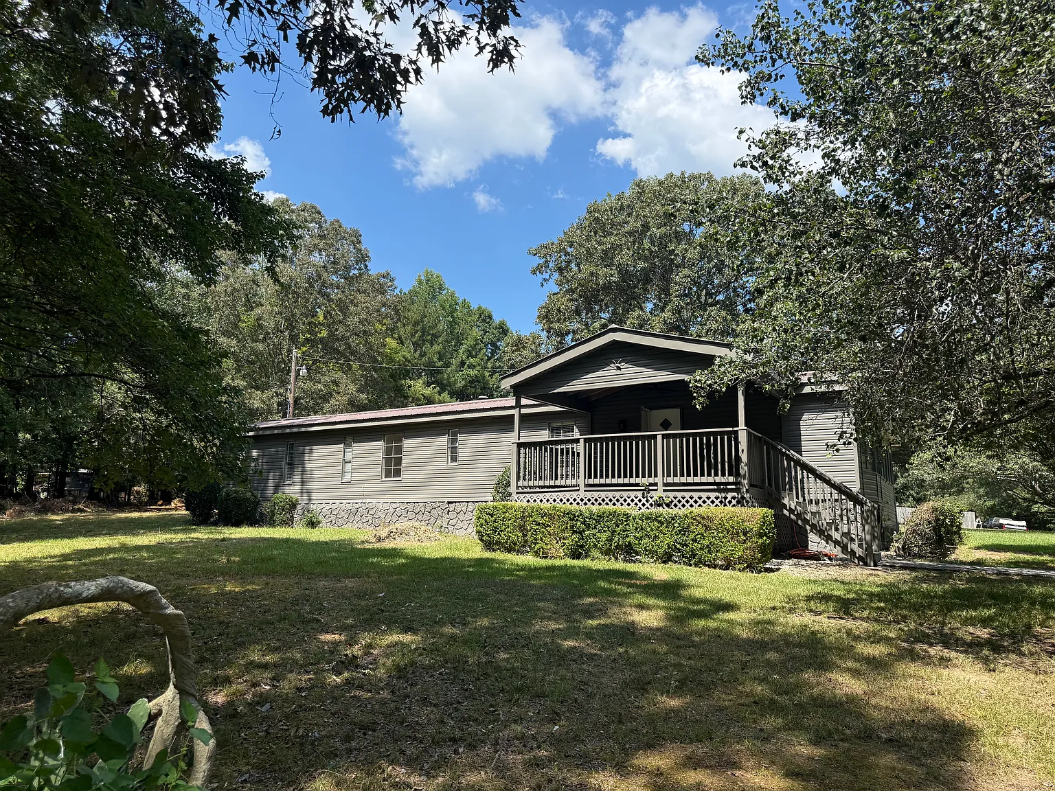 4 bed, 1500 sqft, $2,000 — Photo 2