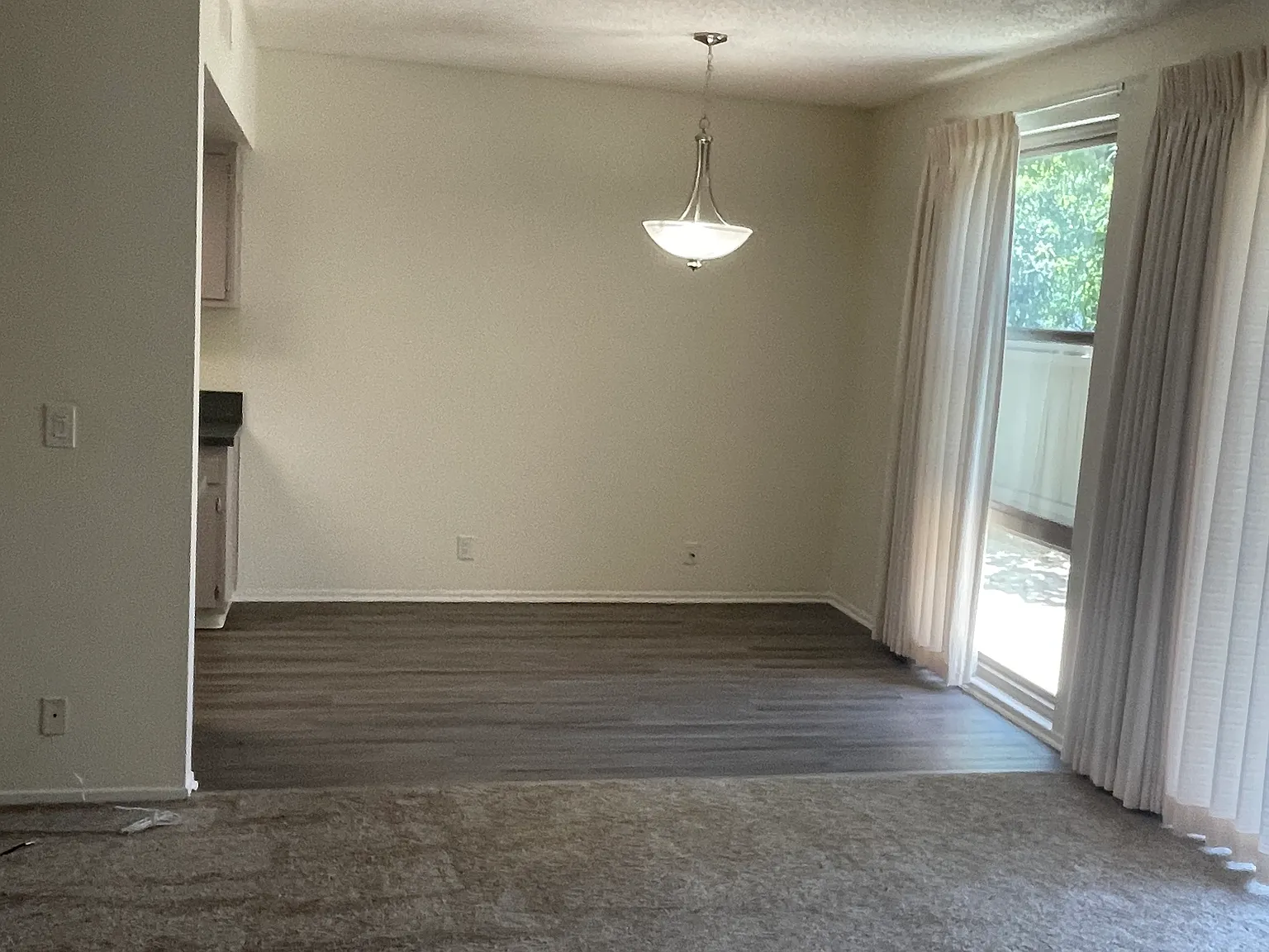 Los Robles Apartments - Senior 55+ — Photo 4
