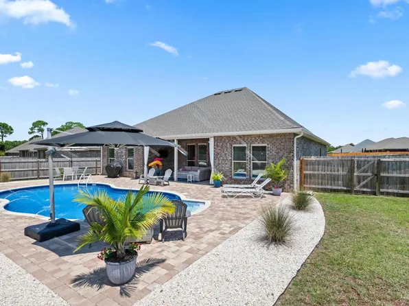 1461 Penn State Ct, Gulf Breeze, FL 32563