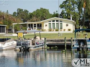 8 Eboe St, Alva, FL 33920