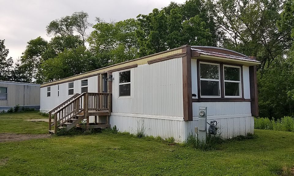1st image of 124 River St Trailer 11