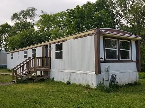 124 River St Trailer 11, Ames, IA 50046