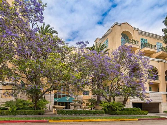 2nd image of 11500 San Vicente Blvd APT 322