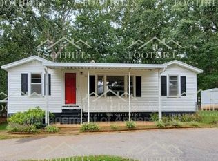210 Pear Tree Ln, Pendleton, SC 29670