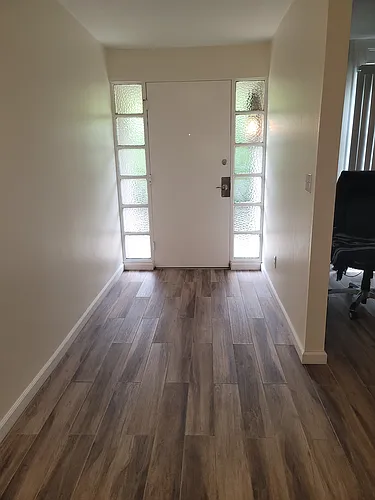 3161 Orleans E Photo 1
