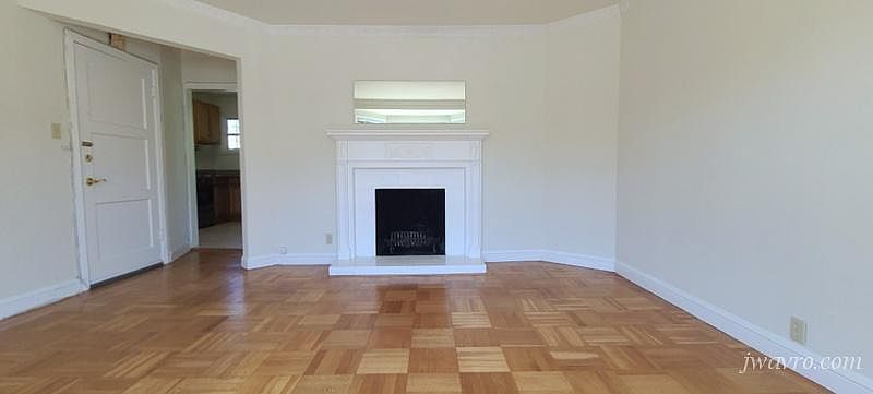 1st image of 30 Richardson Ave #32
