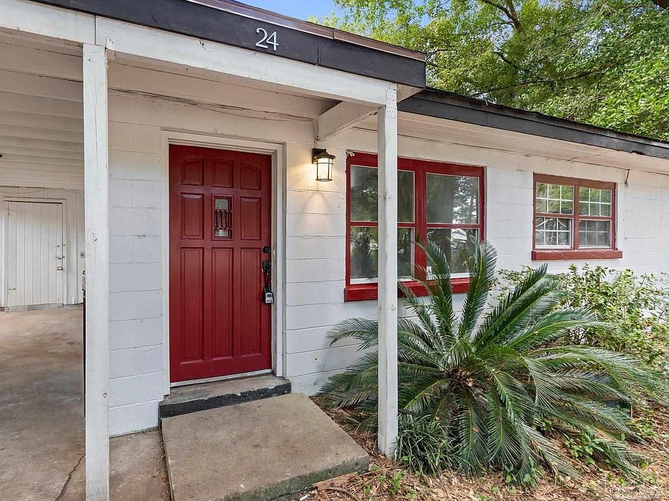1st image of 24 Teakwood Cir