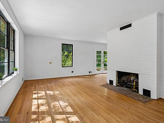 5th image of 1208 Shenandoah Rd