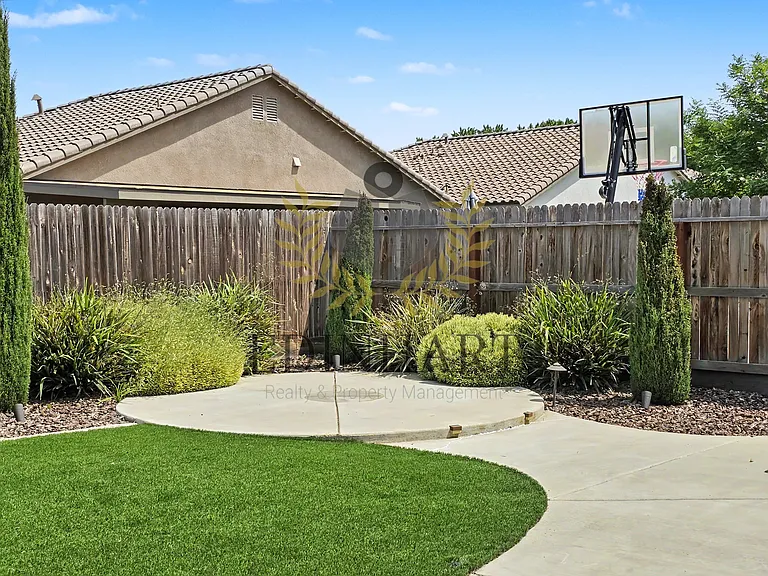 1138 S Simon St — Photo 30