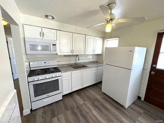 2nd image of 10072 Ashbrook Dr