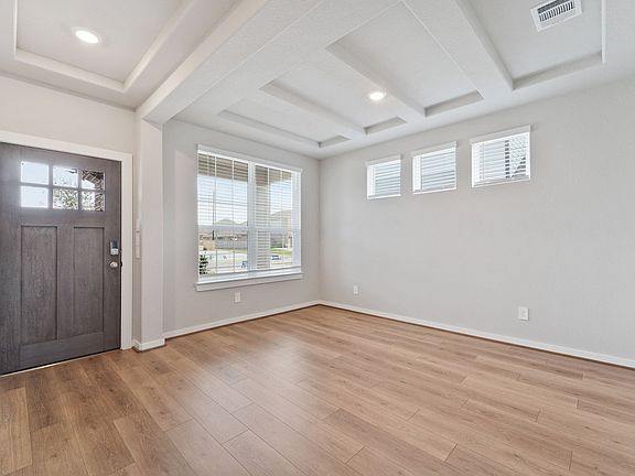 The Somerville floorplan in Heights of Barbers Hill of Mont Belvieu, TX.