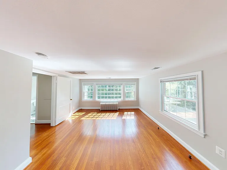 7309 River Rd — Photo 18