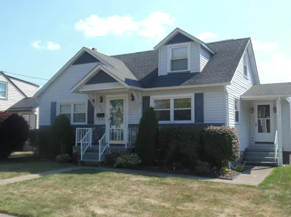 205 W Logan Ave, Du Bois, PA 15801