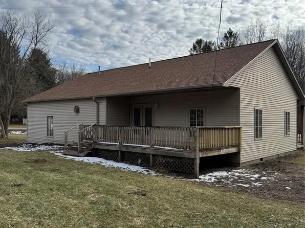 1444 W Lake Rd, Clio, MI 48420