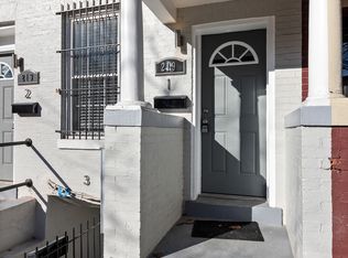 219 P St NW #1, Washington, DC 20001