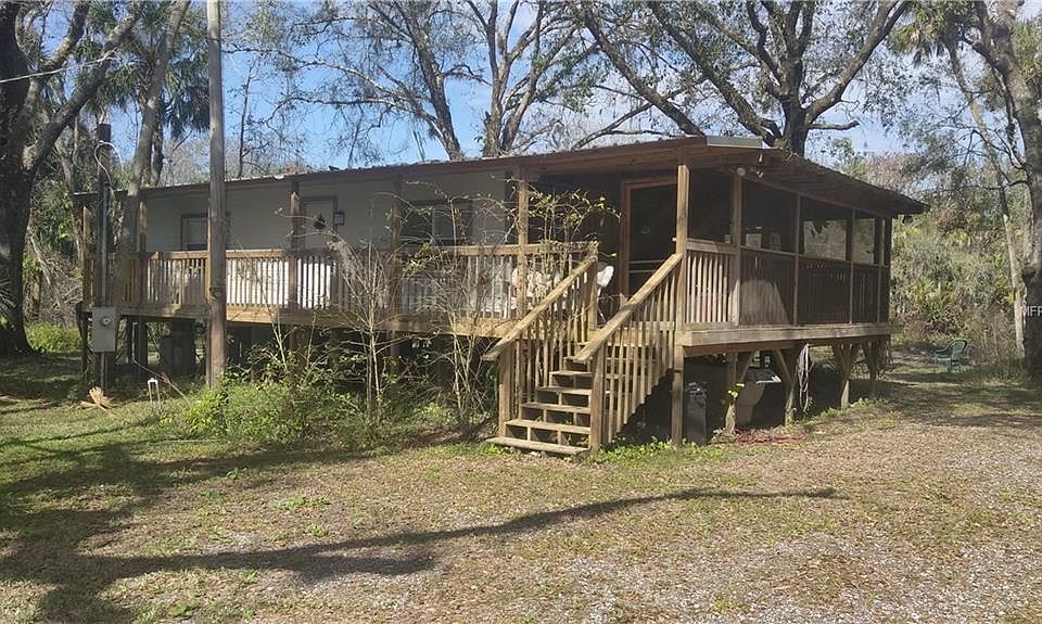 1st image of 3240 SE 42nd Ave