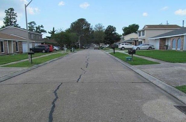 2nd image of 3841 Deerrun Ln