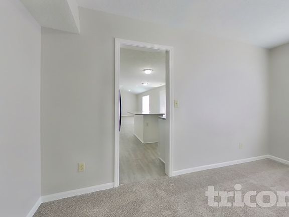 5th image of 4002 Caddy Way