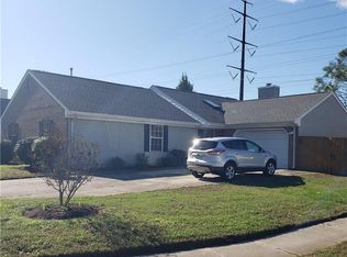 123 Derosa Dr, Hampton, VA 23666