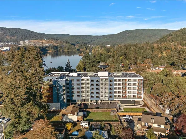 2881 Leigh Rd #212, Langford, BC V9B 4G5