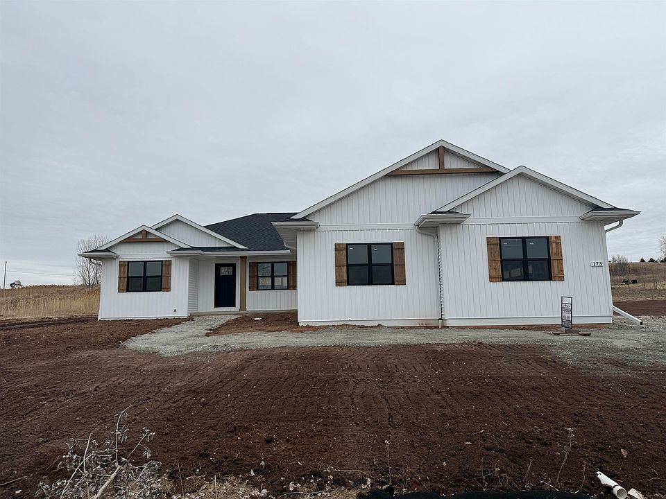 1st image of W173 Meadow Ridge Trl