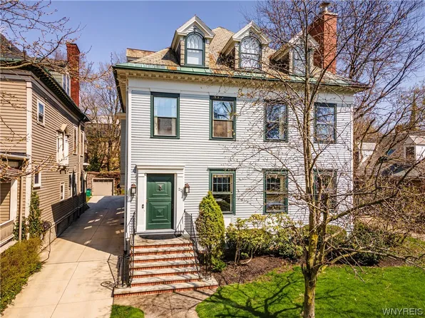 27 Oakland Pl, Buffalo, NY 14222