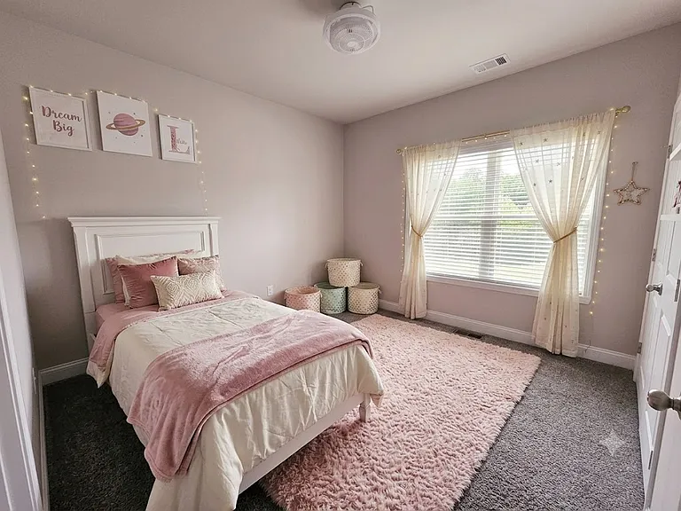 Kids Bedroom 2( 3 of 5 )