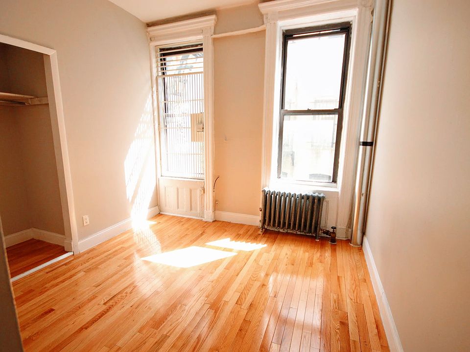 1st image of 620 E 11th St APT 21