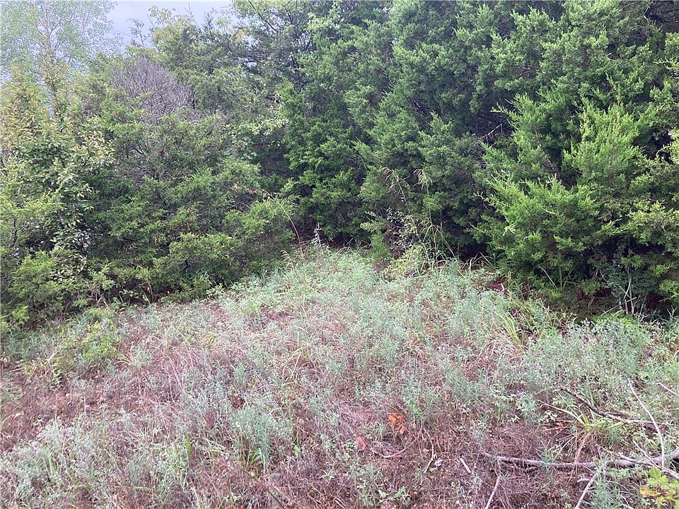 1st image of Hillside Dr #16