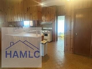 4th image of 103 E Banks St