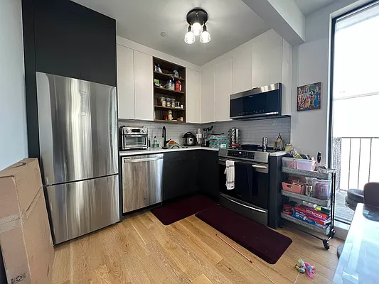 Rented by Rumah Realty Inc | media 15