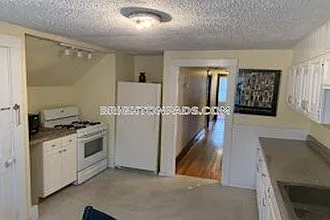 92 Hobart St #3 — Photo 4