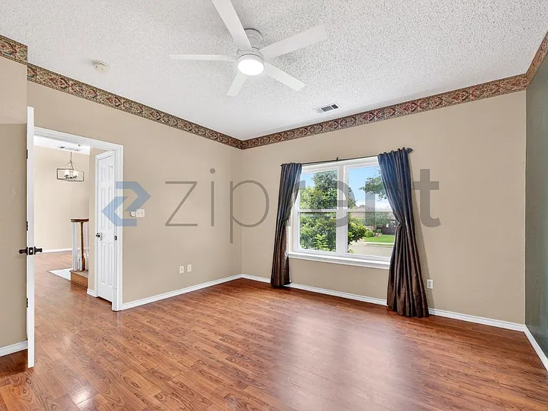 7011 Cottonwood Cir — Photo 16