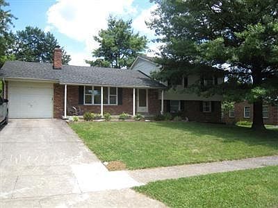 3rd image of 1135 Gainesway Dr