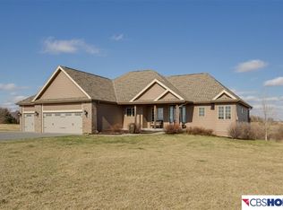 413 Rim Ridge Rd, Plattsmouth, NE 68048