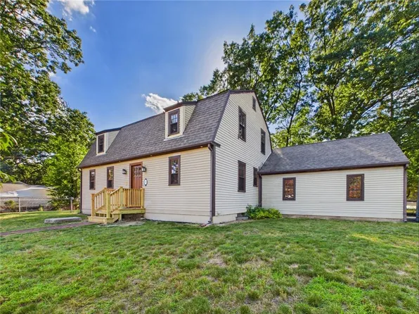 119 Park View Ave, Warwick, RI 02888