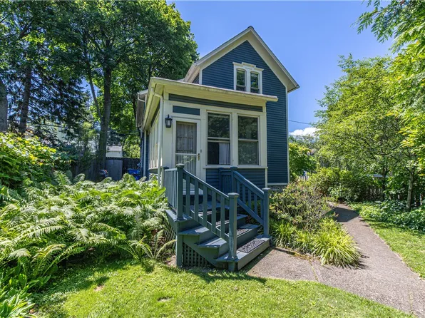 32 Eagle St, Rochester, NY 14608