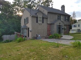 17 Paradox Dr, Worcester, MA 01602