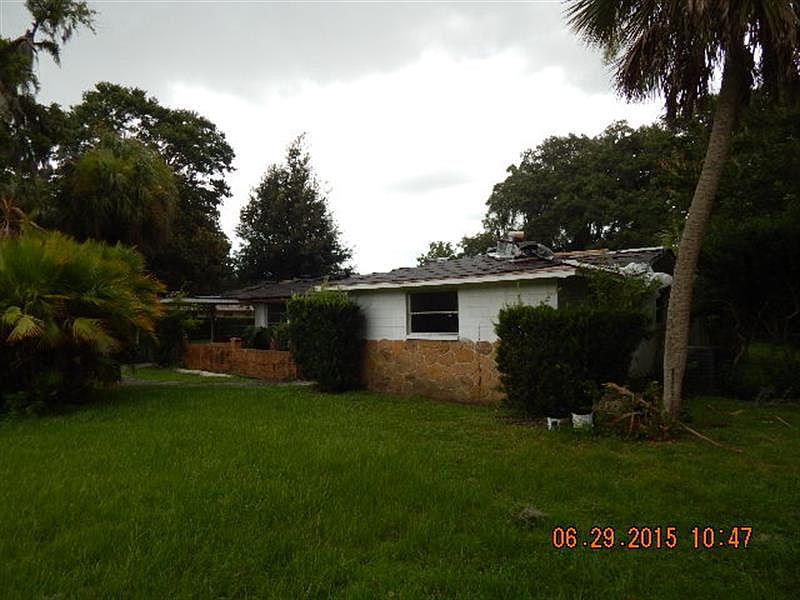 1st image of 8917 Clayton Ln