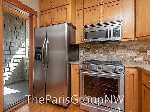 4th image of 1414 18th Ave Unit A