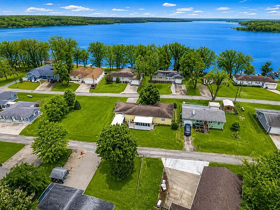 2nd image of 87 Bluff Lane